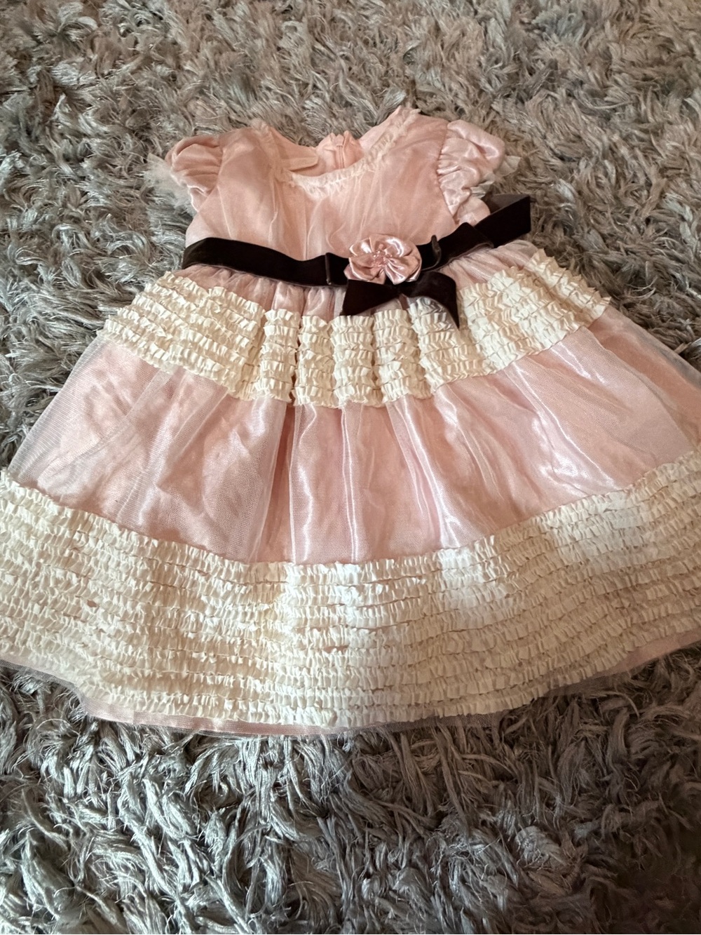Bonnie Baby retro Pink  and Cream Ruffle Dress with Dark Bow 24M flower girl 🌸🌸